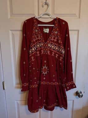 Anthropologie Niamh Dress Women Small Red Embroidered Tribal Aztec Ruffle V-neck